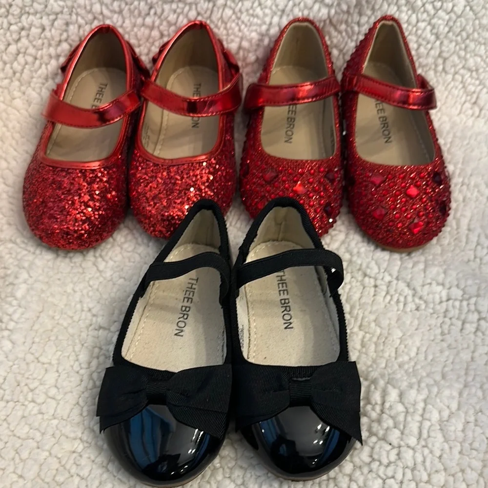 Elegant Red and Black Mary Jane Dress Shoes